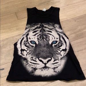 Black and white tiger muscle tee